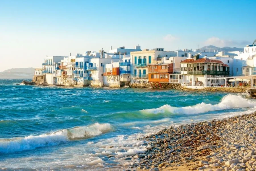 Découvrez Chora, la capitale de Mykonos, avec un guide privé – Transferts A/R inclus